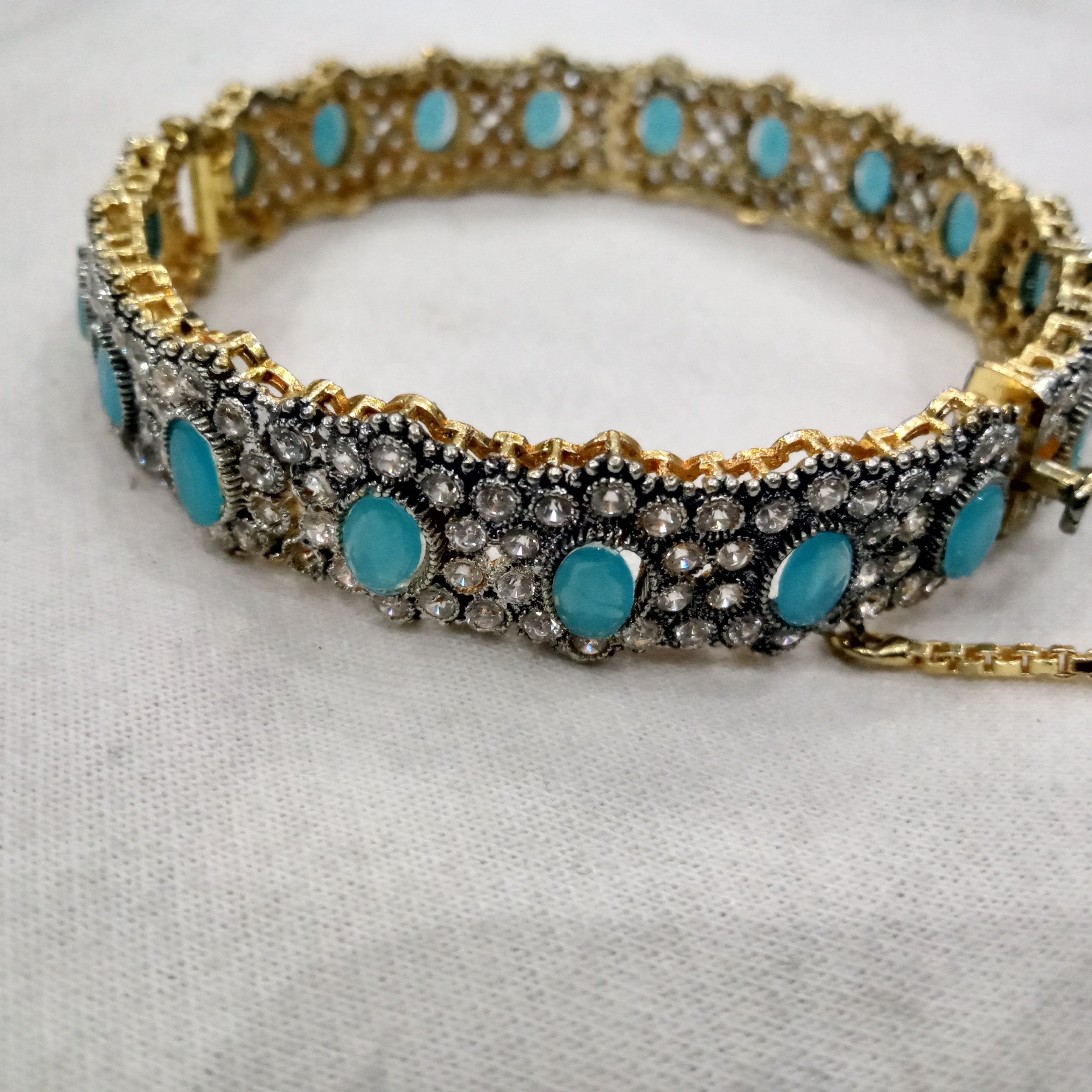 Antique Gold Finish Turquoise Stone Kada Bangles